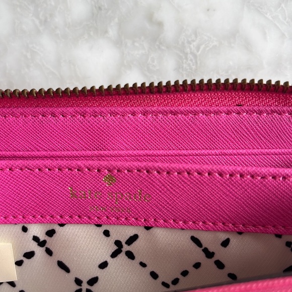 Kate Spade zipper Bright Pink wallet. - Picture 5 of 6